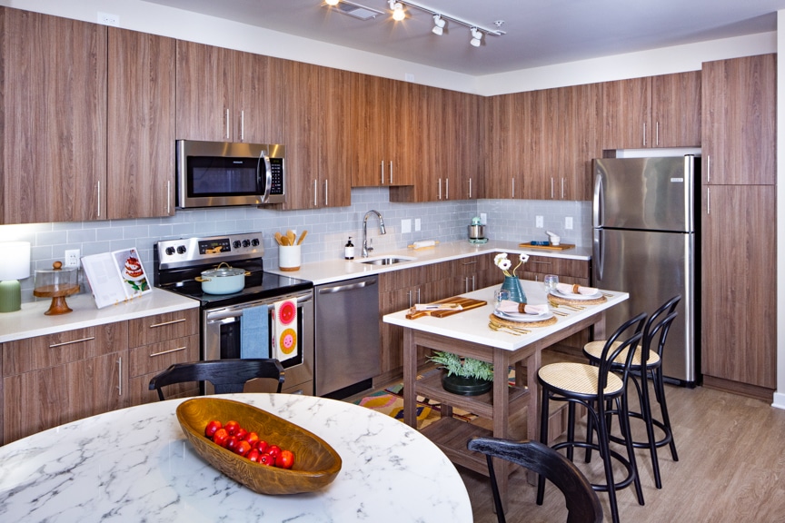 kitchen with island - alexandria va luxury apartments south alex